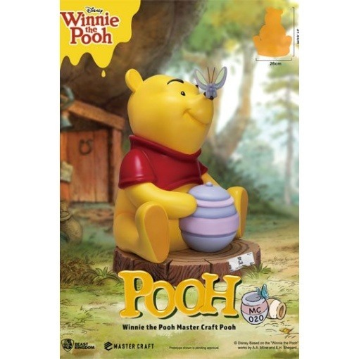 Disney Estatua Master Craft Winnie the Pooh 31 cm