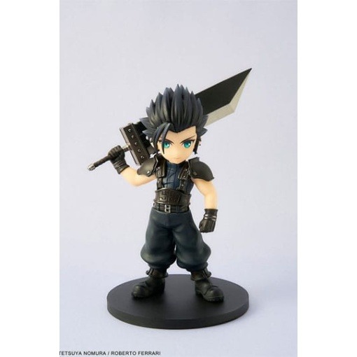 Final Fantasy VII Rebirth Adorable Arts Estatua Zack Fair 11 cm