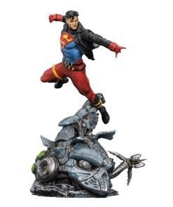 DC Comics Estatua 1/10 Deluxe Art Scale Superboy 28 cm