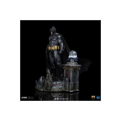 DC Comics Estatua Art Scale 1/10 Batman Unleashed Deluxe 24 cm