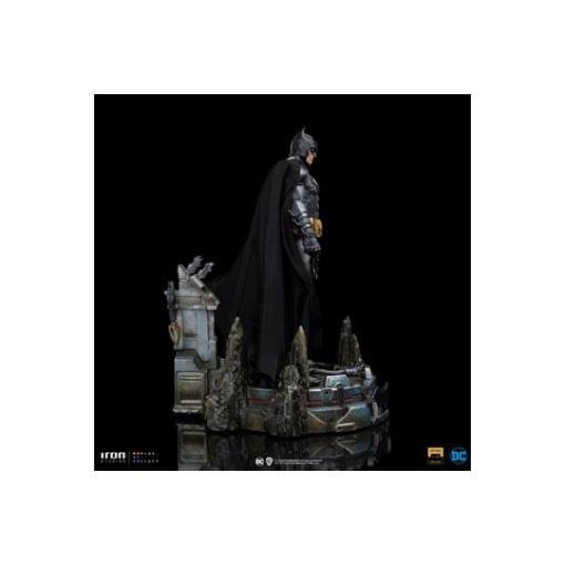 DC Comics Estatua Art Scale 1/10 Batman Unleashed Deluxe 24 cm