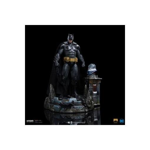 DC Comics Estatua Art Scale 1/10 Batman Unleashed Deluxe 24 cm