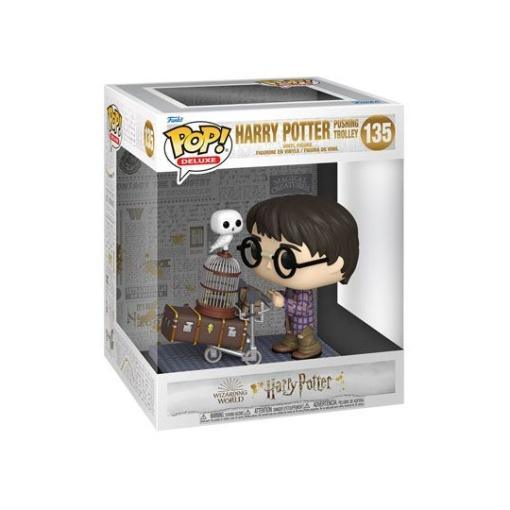 Harry Potter POP! Deluxe Vinyl Figura Harry Pushing Trolley 9 cm