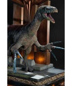 Jurassic World: Dominion Estatua Legacy Museum Collection 1/15 Therizinosaurus Final Battle Bonus Version 55 cm