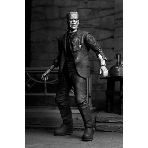 Universal Monsters Figura Ultimate Frankenstein's Monster (Bride of Frankenstein) (B&W) 18 cm