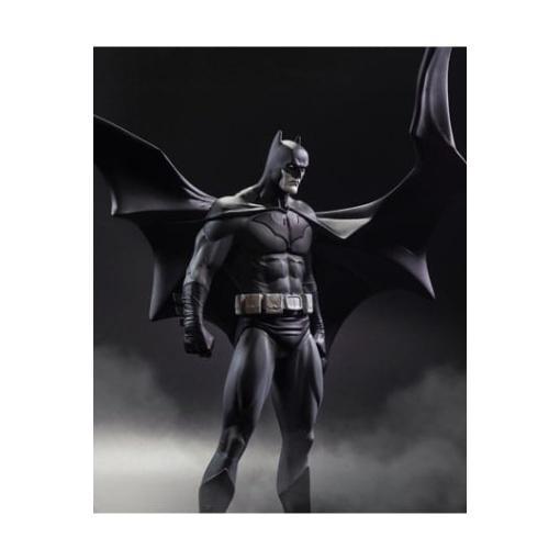 DC Direct Estatua a Batman Black & White Batman (by Jorge Jimenez) 27 cm