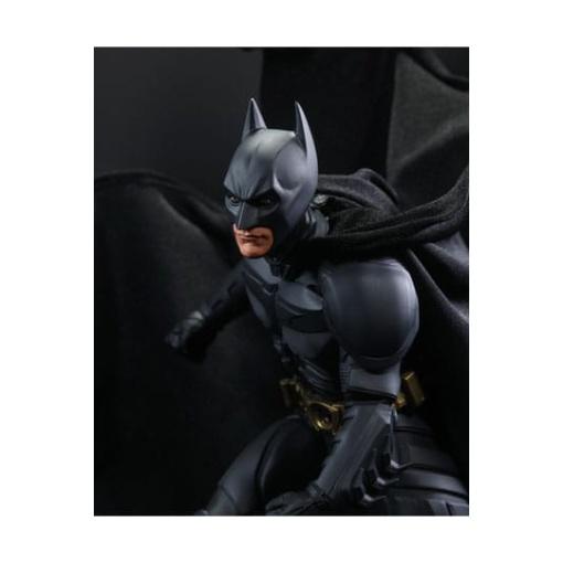 DC Direct Estatua a DC Movie Statues Batman (The Dark Knight) 24 cm