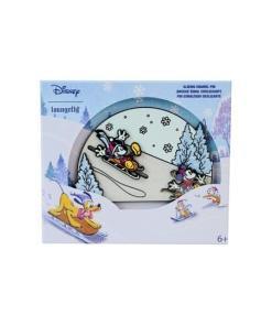 Disney by Loungefly Chapas esmaltadas 3" Collector Box Mickey and friends Winter Wonderland Limited Edition 8 cm