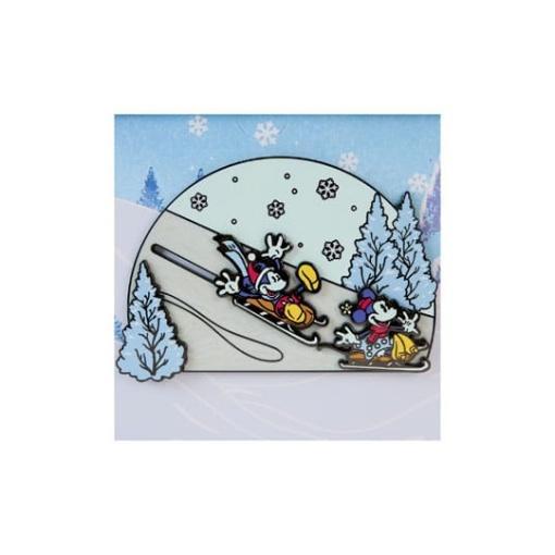 Disney by Loungefly Chapas esmaltadas 3" Collector Box Mickey and friends Winter Wonderland Limited Edition 8 cm