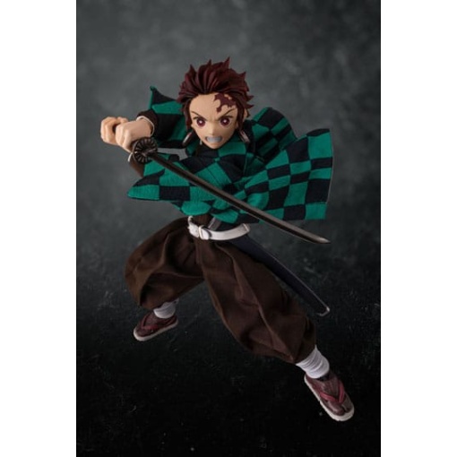 Demon Slayer: Kimetsu no Yaiba Estatua 1/6 Tanjiro Kamado 20 cm