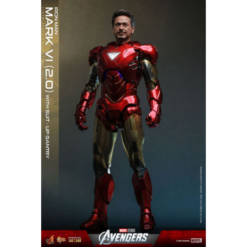 Marvel Los Vengadores Figura Movie Masterpiece Diecast 1/6 Iron Man Mark VI (2.0) with Suit-Up Gantry 32 cm - Embalaje dañado