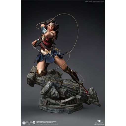 https://www.heomedia.com/img/nrm/d_qs-ww-comic-statue_i.jpg