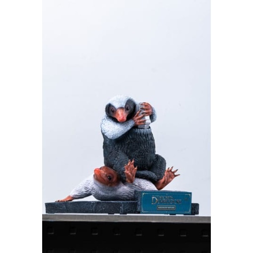 Animales fantásticos Estatua tamaño real Niffler 2 22 cm