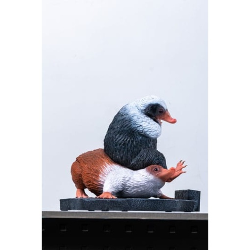 Animales fantásticos Estatua tamaño real Niffler 2 22 cm