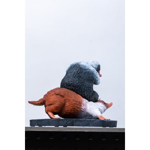 Animales fantásticos Estatua tamaño real Niffler 2 22 cm