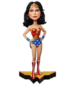 DC Classics Cabezón Head Knocker Wonder Woman 20 cm