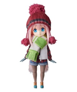 Laid-Back Camp Harmonia Humming Muñeco Nadeshiko Kagamihara 23 cm