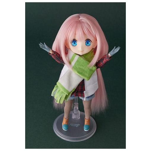 Laid-Back Camp Harmonia Humming Muñeco Nadeshiko Kagamihara 23 cm